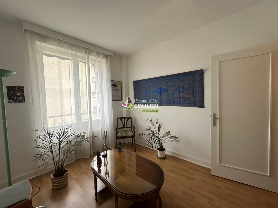 Location Résidence Beaumarchais Montesquieu 9 rue Beaumarchais CLERMONT-FERRAND - Immobiliere Coulon - photo 3