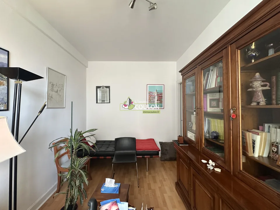 Location Résidence Beaumarchais Montesquieu 9 rue Beaumarchais CLERMONT-FERRAND - Immobiliere Coulon - photo 9