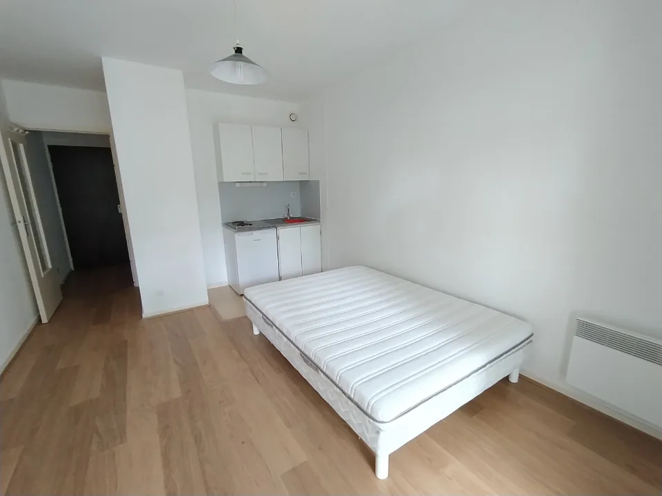 Location Résidence Les Olympiades 33 bis rue Cotepet CLERMONT-FERRAND - Immobiliere Coulon - photo 2