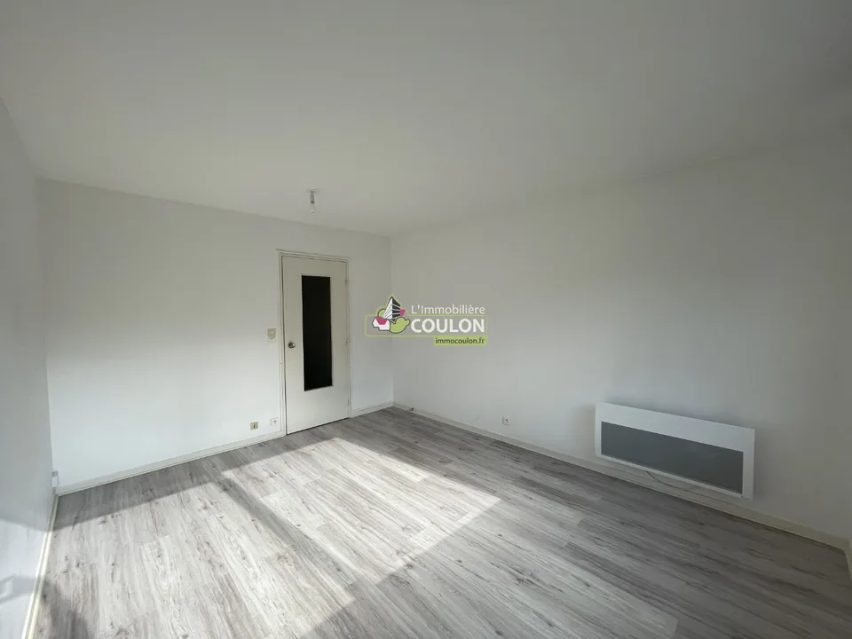 Location Résidence Les Jardins d'Europe 5 Avenue Valéry Giscard d'Estaing CHAMALIERES - Immobiliere Coulon - photo 2