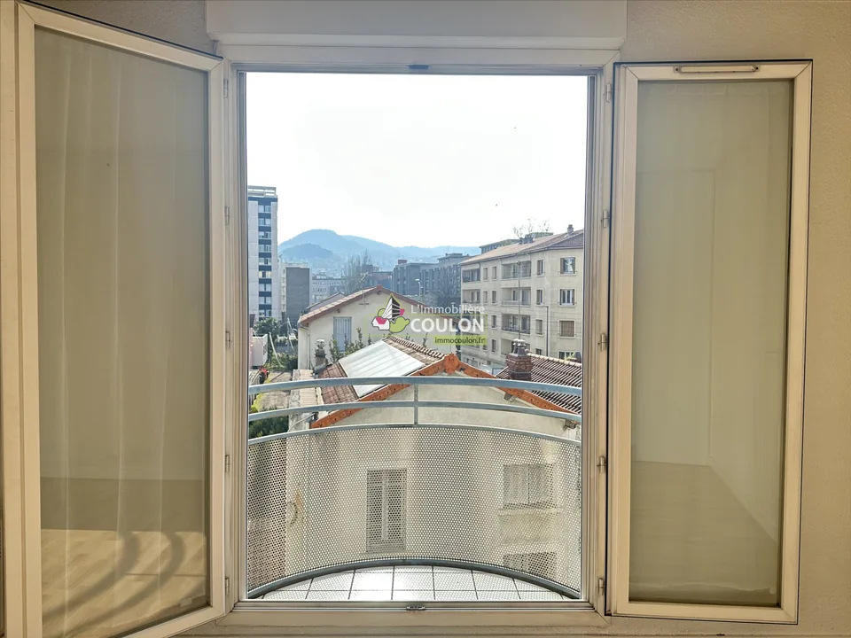Location Résidence Les Facs Côte Blatin - Bât.A 15 rue de Romagnat CLERMONT-FERRAND - Immobiliere Coulon - photo 5