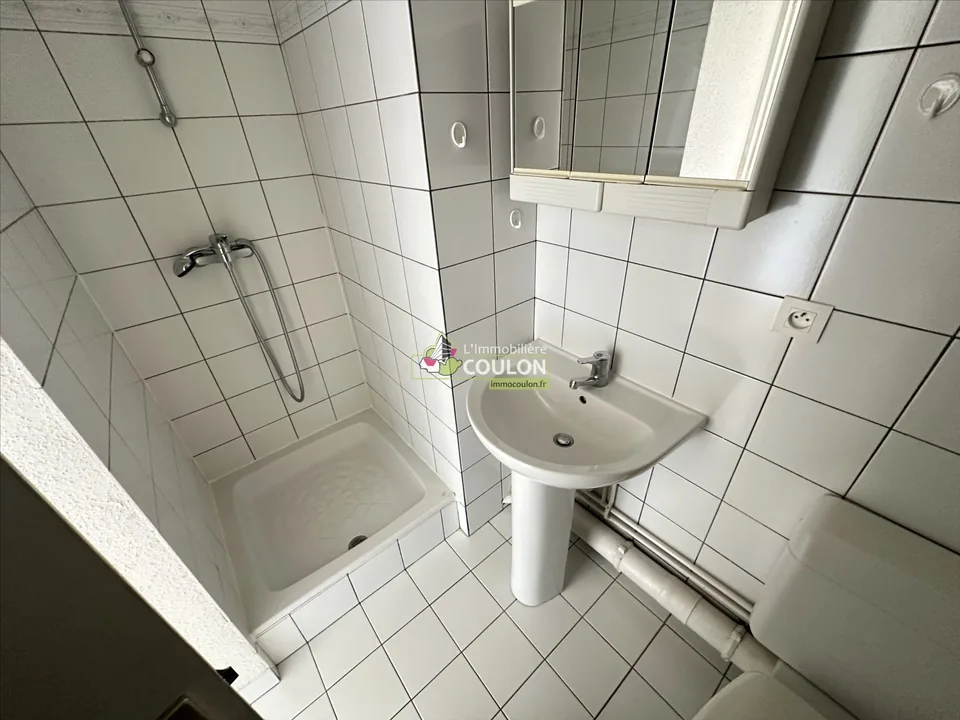 Location Résidence Les Facs Côte Blatin - Bât.A 15 rue de Romagnat CLERMONT-FERRAND - Immobiliere Coulon - photo 12