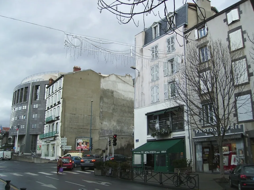Location Résidence Le Clémenceau 7 rue Desgeorges CLERMONT-FERRAND - Immobiliere Coulon - photo 7