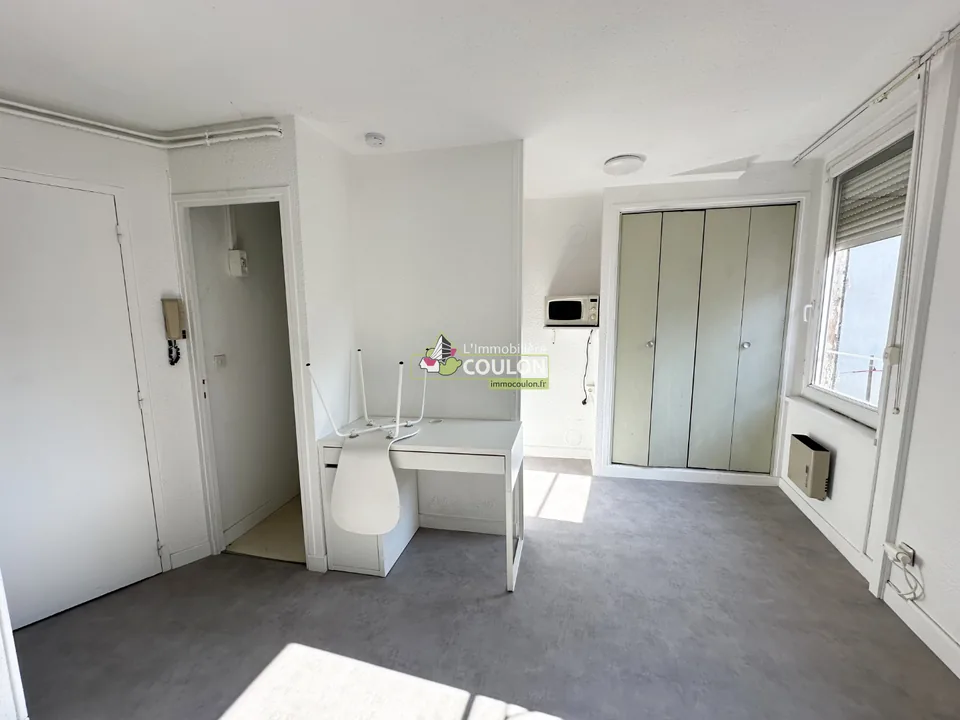 Location Résidence Le Clémenceau 7 rue Desgeorges CLERMONT-FERRAND - Immobiliere Coulon - photo 1