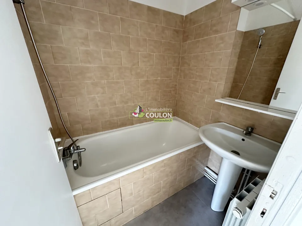 Location Résidence Le Clémenceau 7 rue Desgeorges CLERMONT-FERRAND - Immobiliere Coulon - photo 6