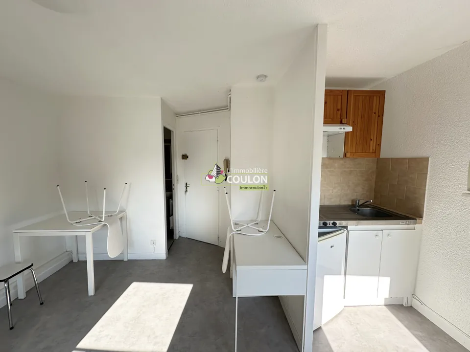 Location Résidence Le Clémenceau 7 rue Desgeorges CLERMONT-FERRAND - Immobiliere Coulon - photo 4
