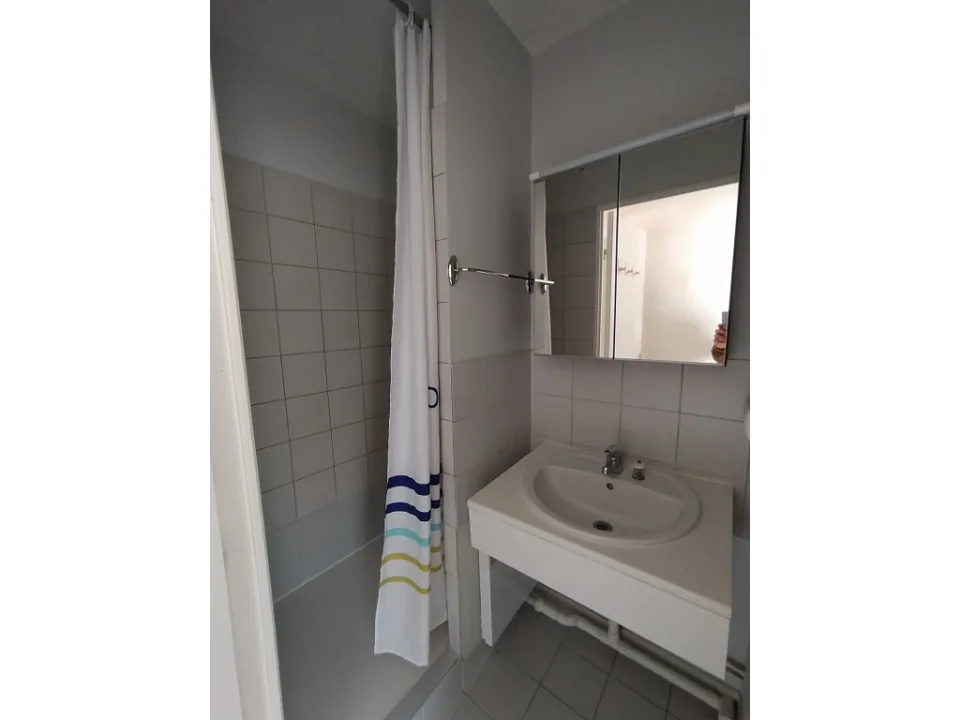Location Résidence Les Florentines 13 rue du 8 mai 1945 CLERMONT-FERRAND - Immobiliere Coulon - photo 12