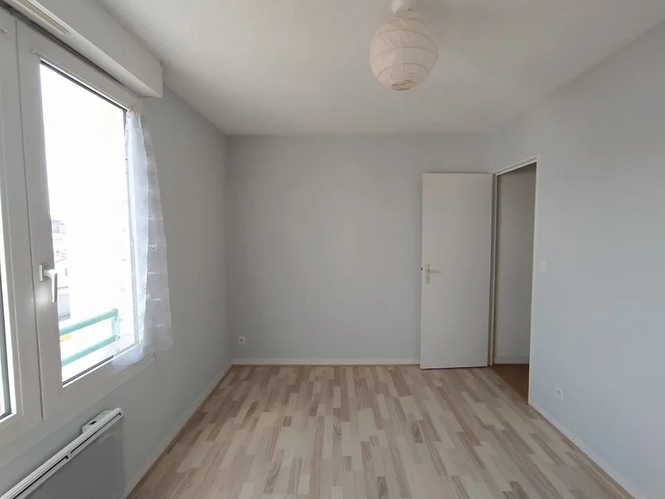 Location Résidence Les Florentines 13 rue du 8 mai 1945 CLERMONT-FERRAND - Immobiliere Coulon - photo 11