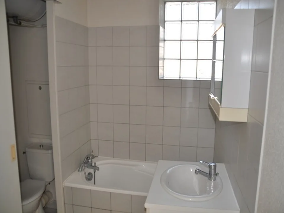 Location Résidence Les Facs St-Jacques 29-31 rue du Pont St-Jacques CLERMONT-FERRAND - Immobiliere Coulon - photo 5