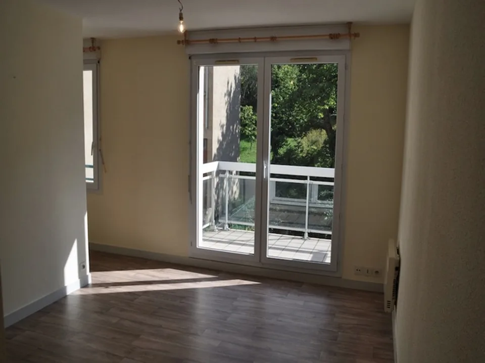 Location Résidence Les Facs St-Jacques 29-31 rue du Pont St-Jacques CLERMONT-FERRAND - Immobiliere Coulon - photo 3