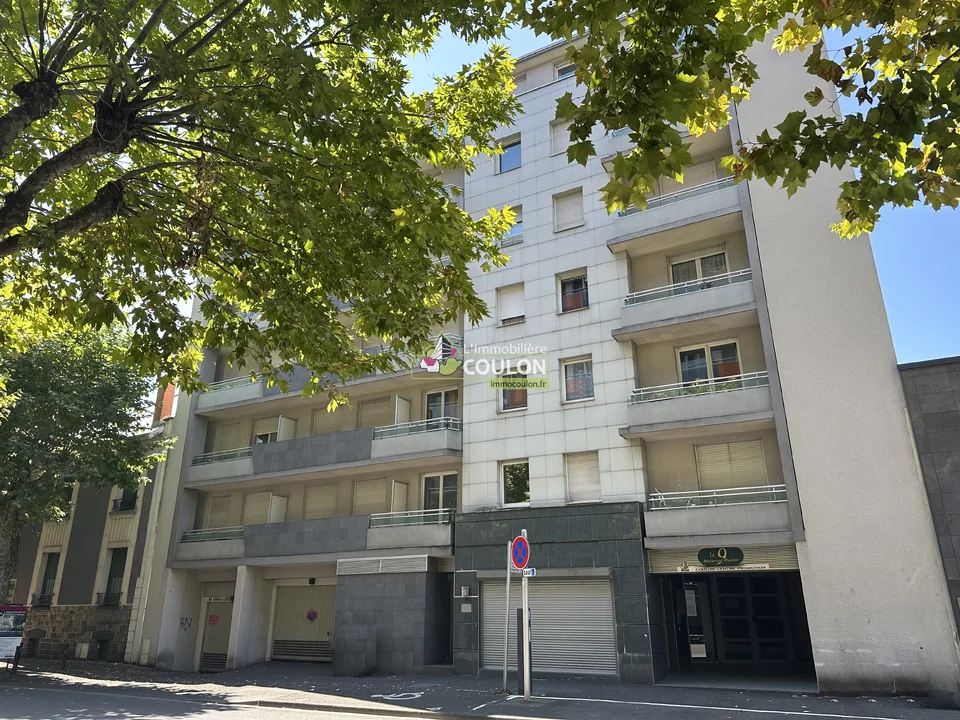 Location Résidence Le 9 Bd Pasteur 9 boulevard Pasteur CLERMONT-FERRAND - Immobiliere Coulon - photo 1