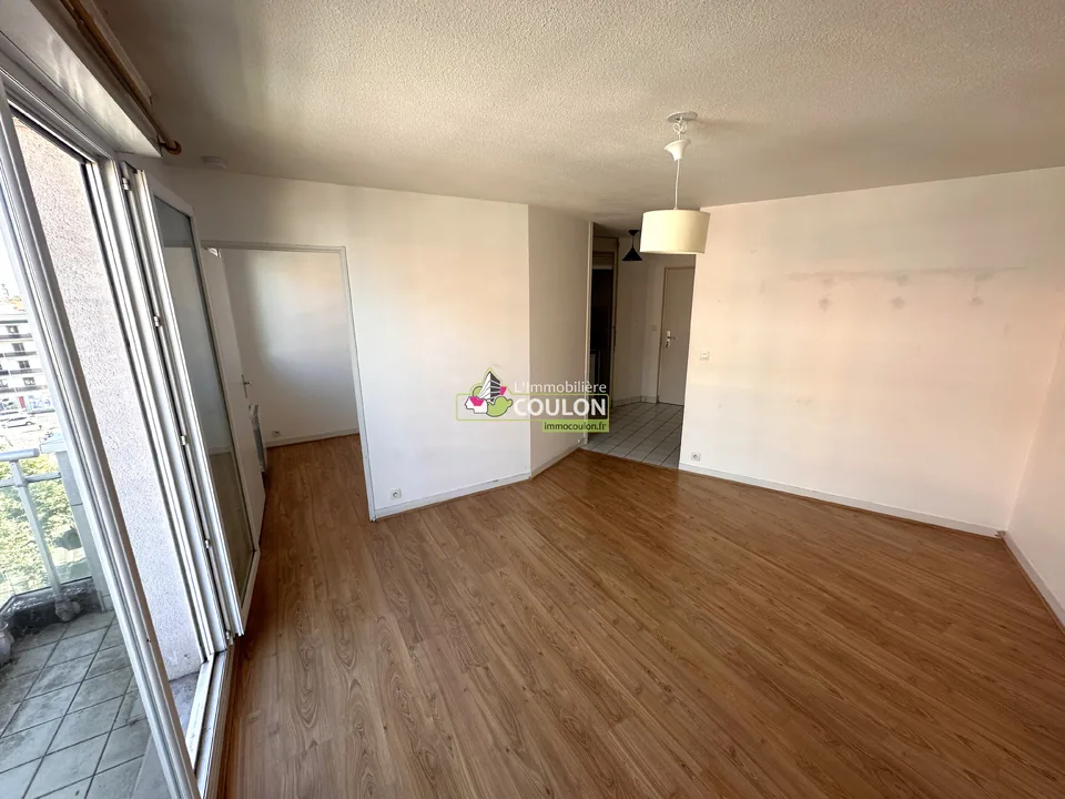 Location Résidence Le 9 Bd Pasteur 9 boulevard Pasteur CLERMONT-FERRAND - Immobiliere Coulon - photo 4