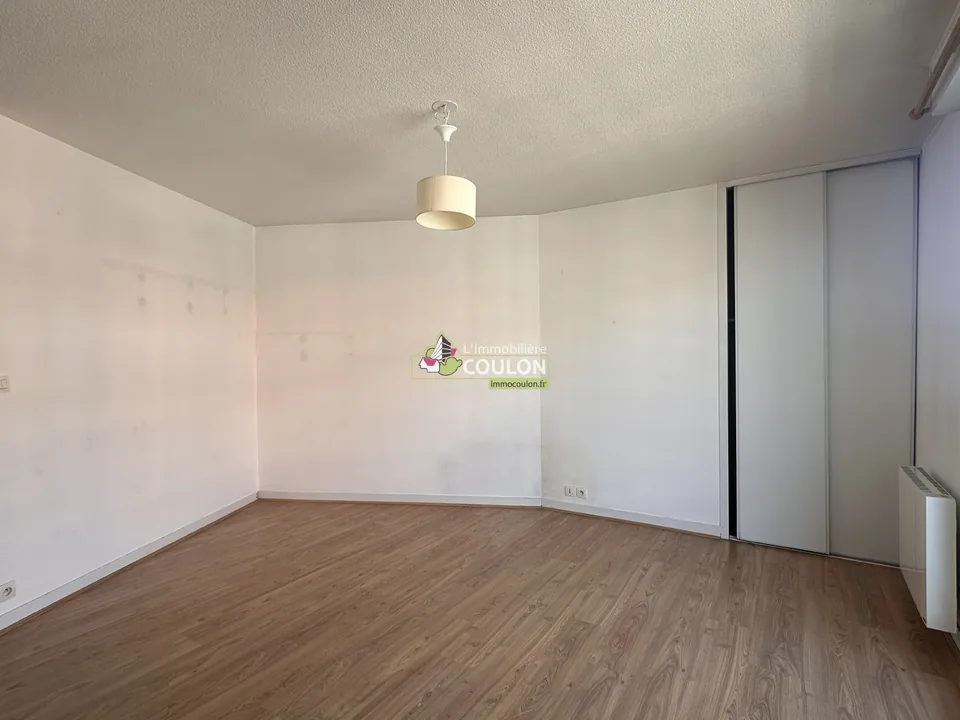 Location Résidence Le 9 Bd Pasteur 9 boulevard Pasteur CLERMONT-FERRAND - Immobiliere Coulon - photo 2