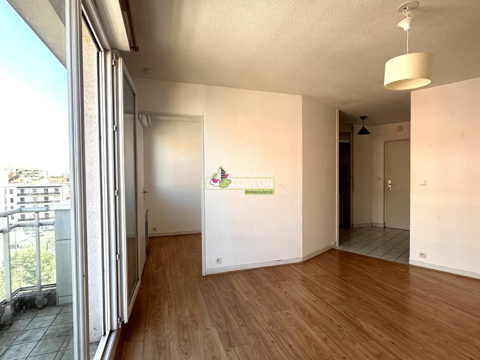 Location Résidence Le 9 Bd Pasteur 9 boulevard Pasteur CLERMONT-FERRAND - Immobiliere Coulon - photo 3