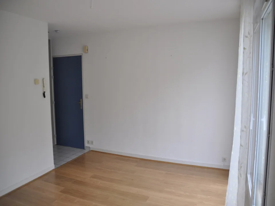Location Résidence Les Facs St-Jacques 29-31 rue du Pont St-Jacques CLERMONT-FERRAND - Immobiliere Coulon - photo 4