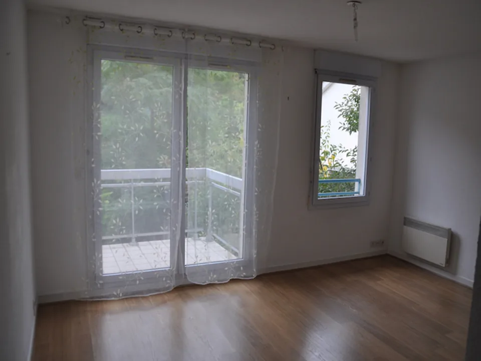 Location Résidence Les Facs St-Jacques 29-31 rue du Pont St-Jacques CLERMONT-FERRAND - Immobiliere Coulon - photo 3