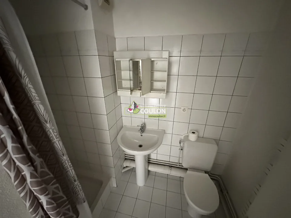 Location Résidence Les Facs Côte Blatin - Bât.A 15 rue de Romagnat CLERMONT-FERRAND - Immobiliere Coulon - photo 5