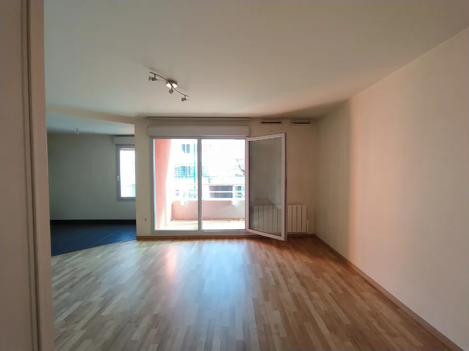 Location Résidence L'ORANGERAIE 68 boulevard Lavoisier CLERMONT-FERRAND - Immobiliere Coulon - photo 3