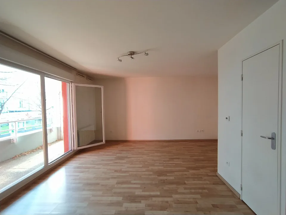Location Résidence L'ORANGERAIE 68 boulevard Lavoisier CLERMONT-FERRAND - Immobiliere Coulon - photo 4