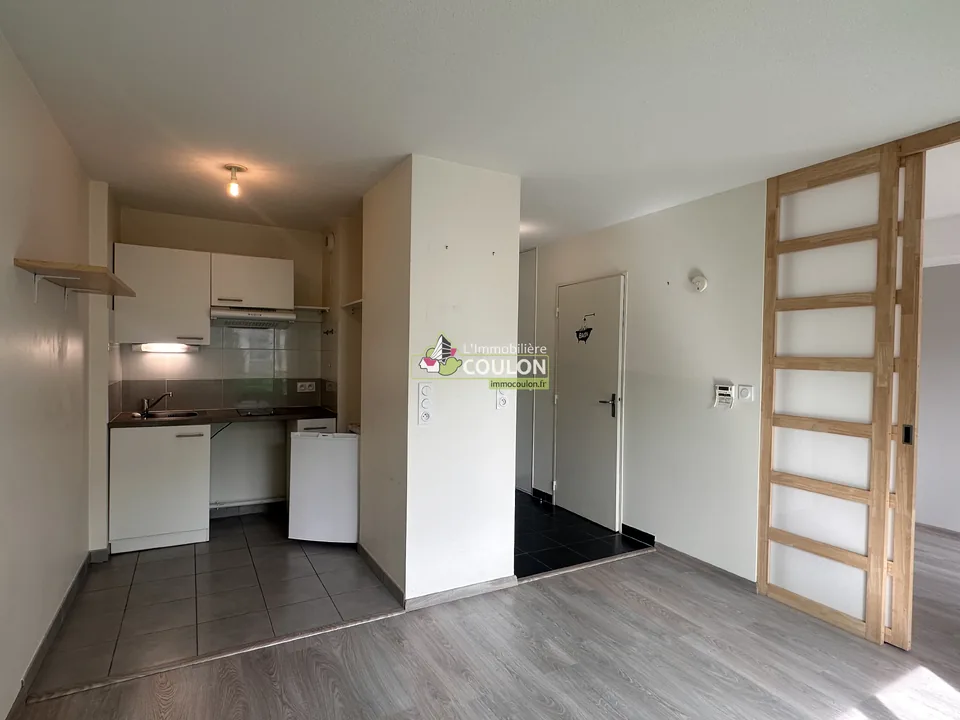 Location Résidence Central Facs 62 rue du Pont Saint-Jacques CLERMONT-FERRAND - Immobiliere Coulon - photo 2