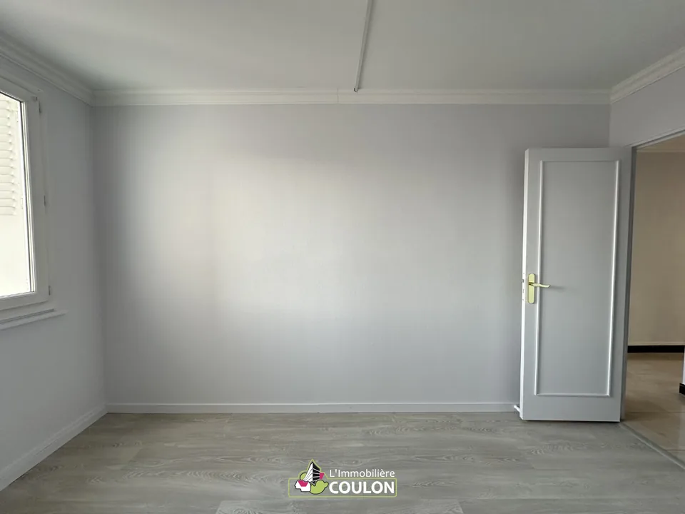 Location Résidence Pasteur 27 rue Eugène Gilbert CLERMONT-FERRAND - Immobiliere Coulon - photo 12