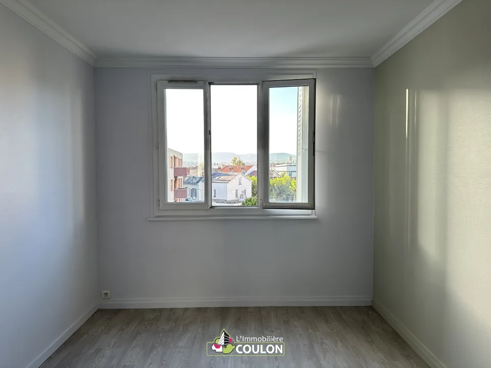 Location Résidence Pasteur 27 rue Eugène Gilbert CLERMONT-FERRAND - Immobiliere Coulon - photo 9