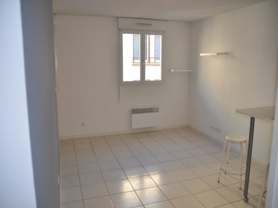 Location Résidence Théo 9 rue Gustave Nadaud CLERMONT-FERRAND - Immobiliere Coulon - photo 6