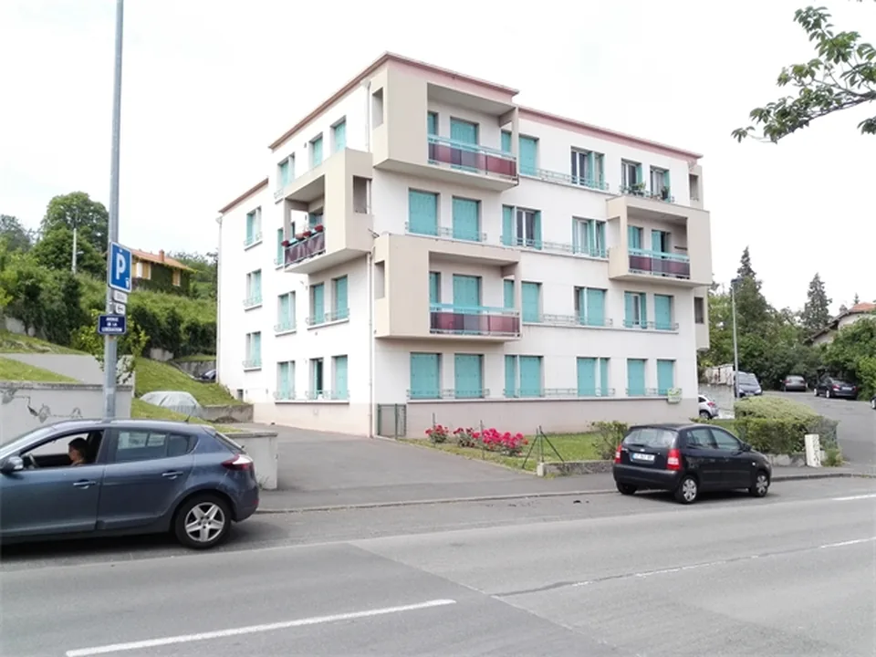 Location Résidence LA CERISAIE 164 avenue de la Libération CLERMONT-FERRAND - Immobiliere Coulon - photo 2