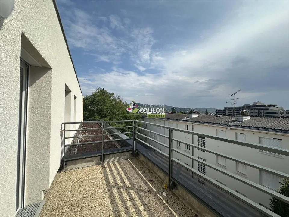 Location Résidence FLORA PARK Bât.B 14 rue des Garnaudes CHAMALIERES - Immobiliere Coulon - photo 8