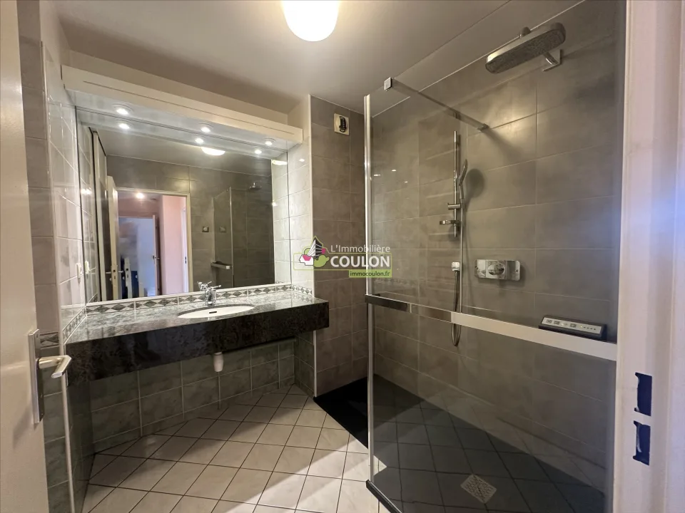 Location Résidence Le 21 avenue Paul Bert 21 avenue Paul Bert CHAMALIERES - Immobiliere Coulon - photo 17